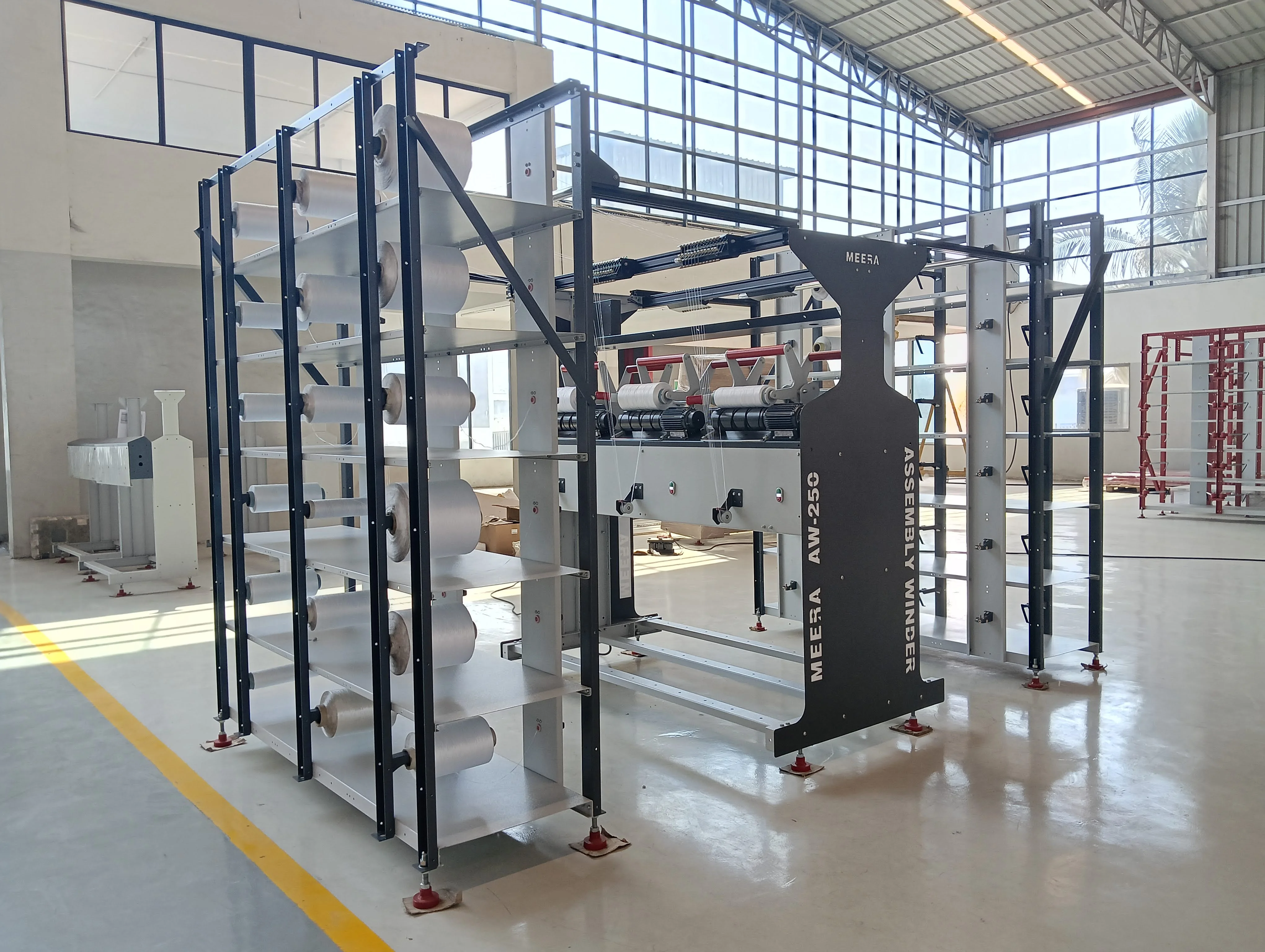 P: heavy duty rope twisting machine
S: thick rope maker