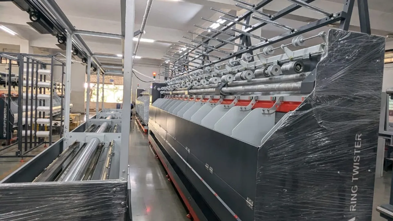 Kiss Roll Machines for Rubber, Hose & Belt Reinforcement | Meera